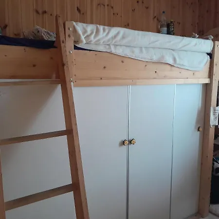 Csaladi Szallashely A Pilisben *