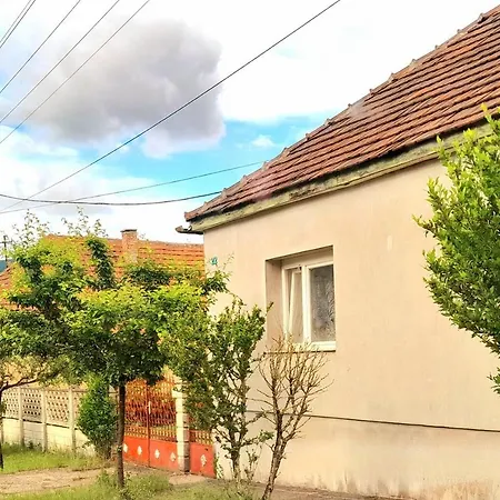 Csaladi Szallashely A Pilisben Piliscsév